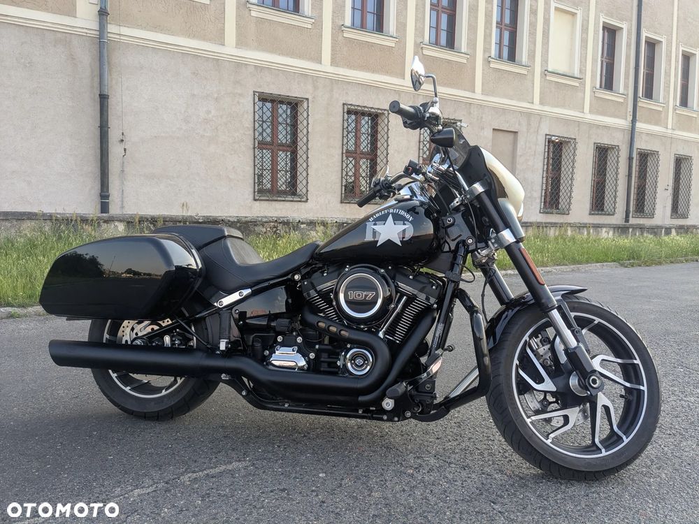 Harley-Davidson Softail Sport Glide - 1