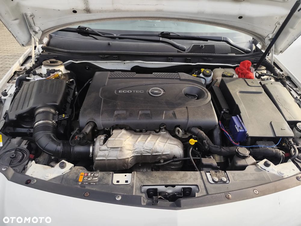 Opel Insignia - 13