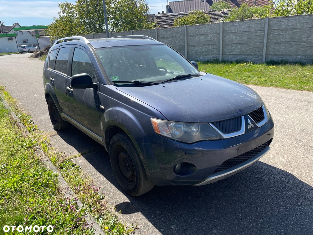 Mitsubishi Outlander 2.4 4WD CVT Intense - 9