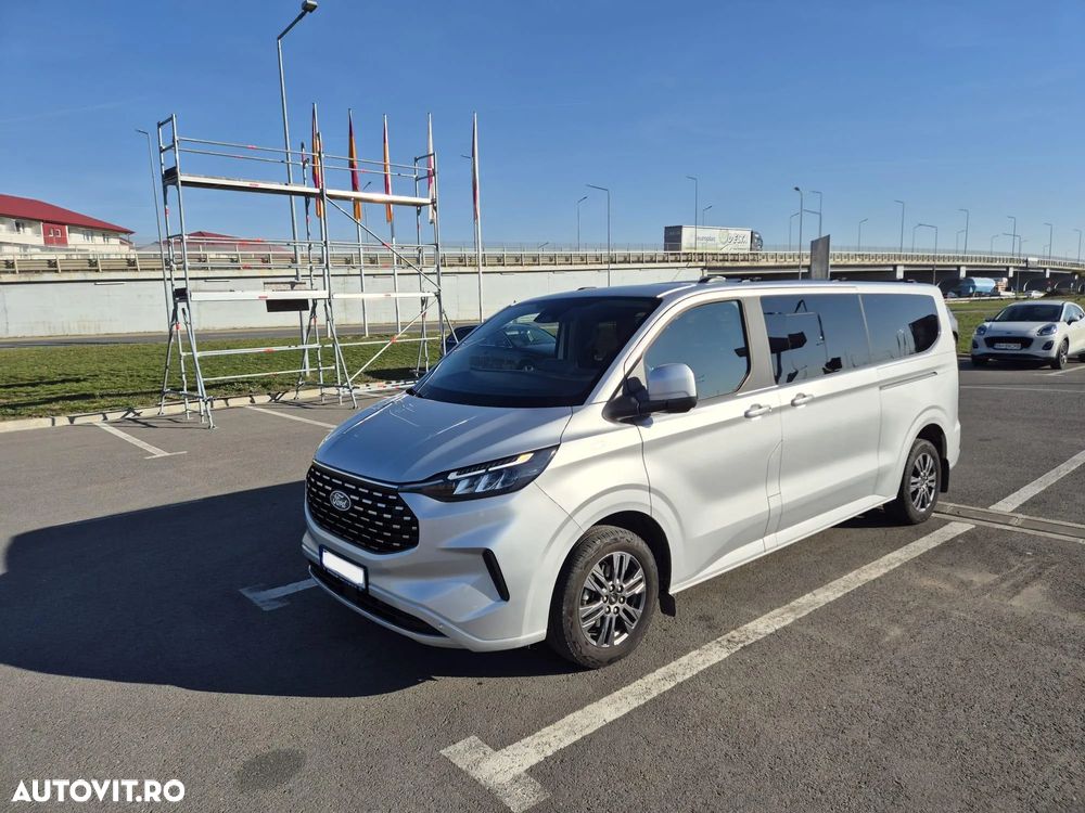 Ford Tourneo Custom Bus 320L 2.0 EcoBlue 170 CP 8AT L2H1 AWD Titanium - 1