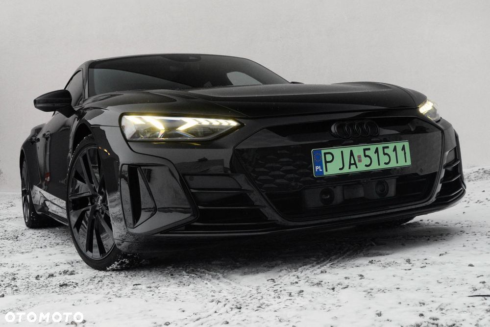 Audi e-tron GT - 12