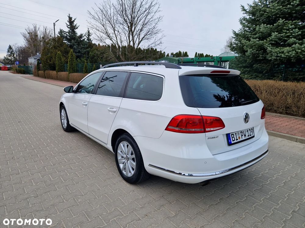 Volkswagen Passat - 8