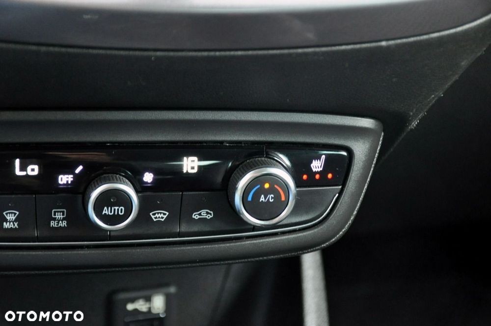 Opel Crossland X - 33