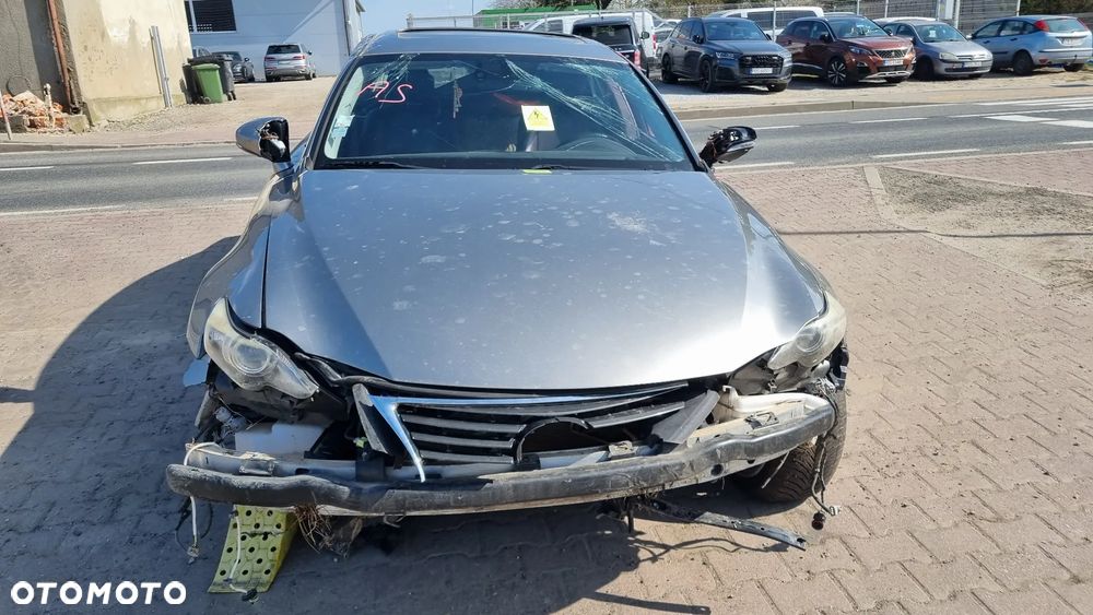 Lexus IS 300h Elegance - 7