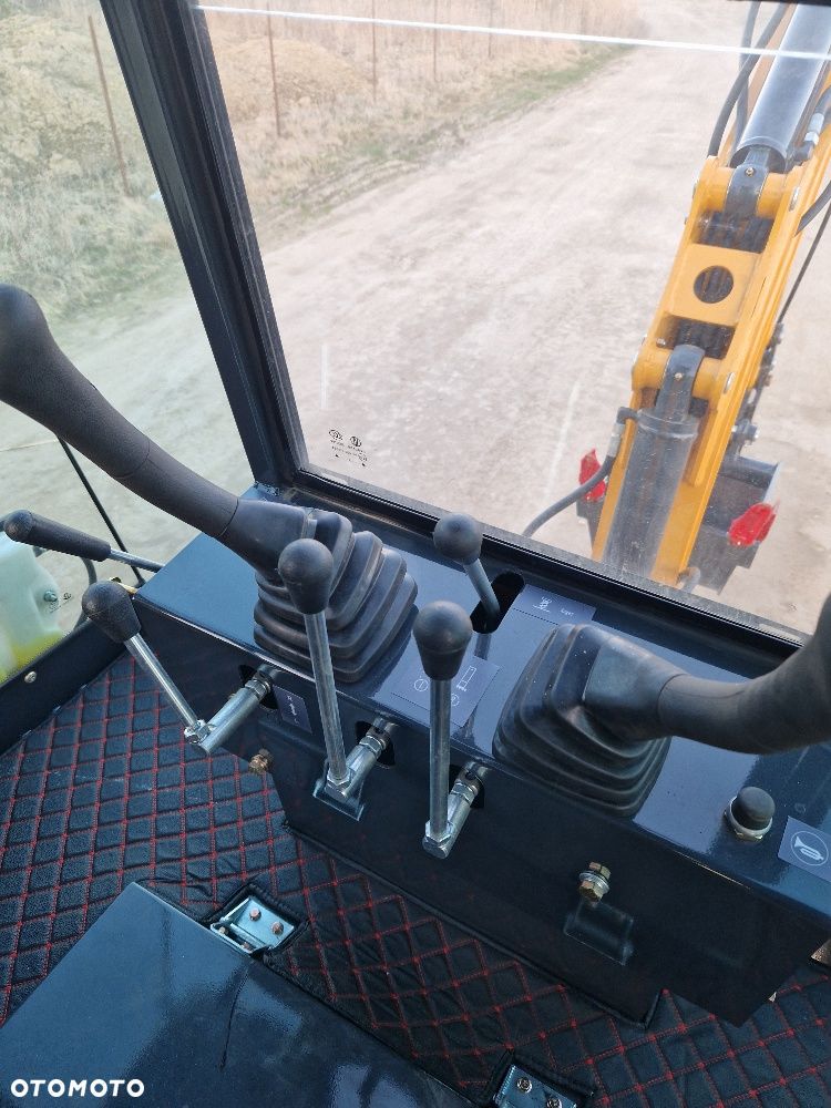 JCB 1CX - 9