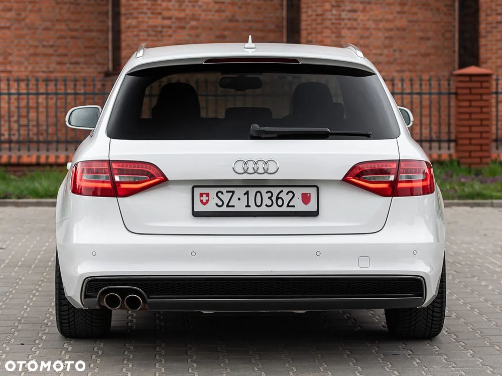 Audi A4 Avant 2.0 TDI DPF quattro S line Sportpaket - 11