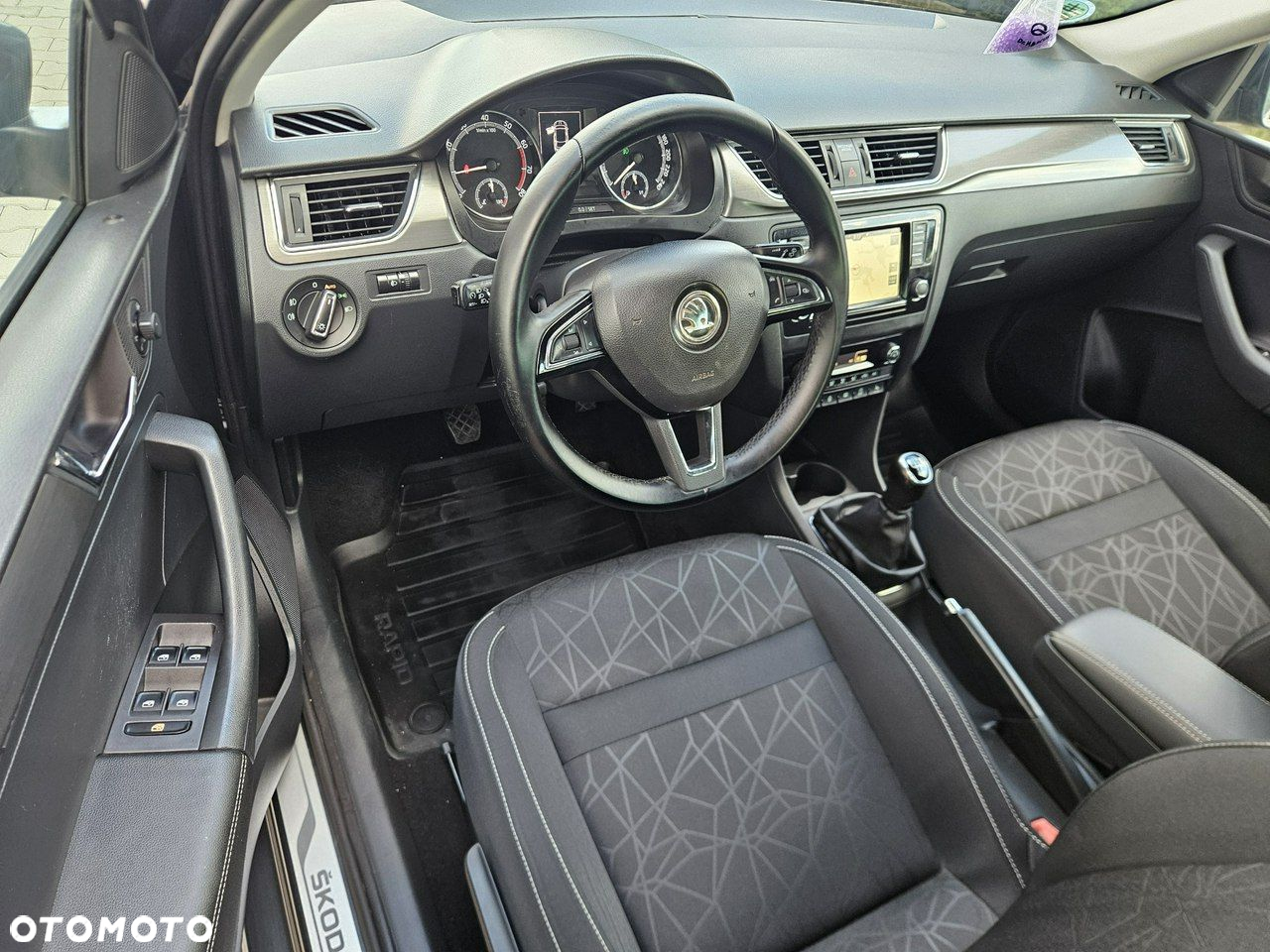 Skoda RAPID Spaceback 1.0 TSI Clever - 15