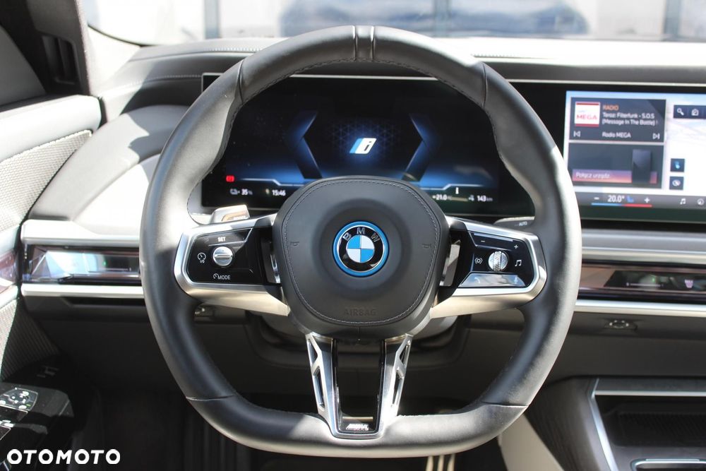 BMW i7 - 13