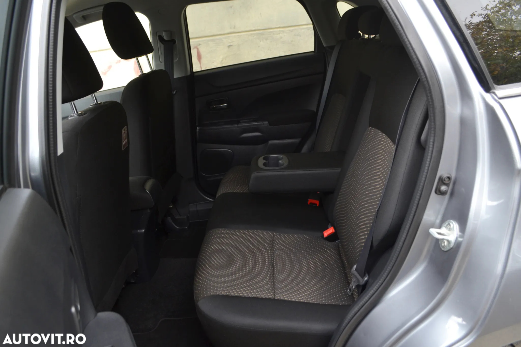 Mitsubishi ASX 2.2 DI-D 4WD Automatik Intense - 9
