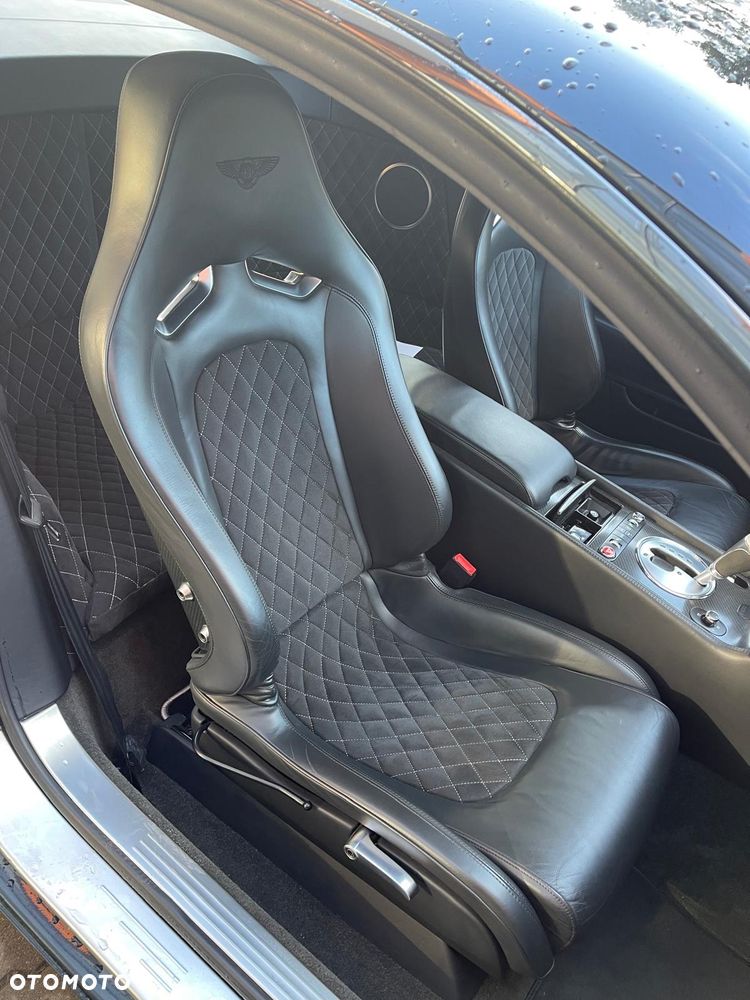 Bentley Continental GT - 11