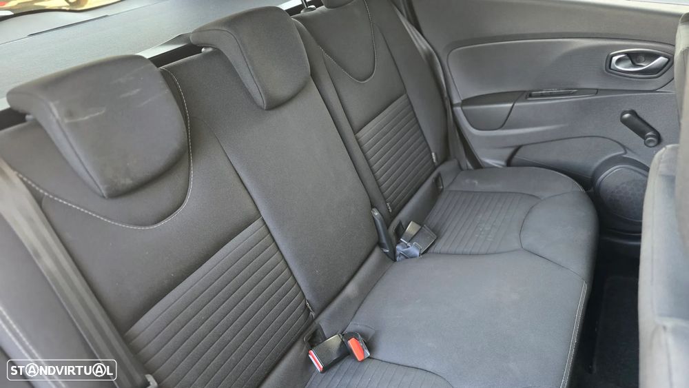 Renault Clio Sport Tourer 1.5 dCi Limited EDition - 13