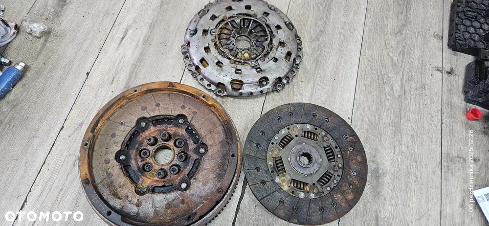 Sprzęgło koło dwumasowe tarcza docisk Ford Mondeo Mk4 2,2 TDCI 129kW 175KM 2008r LUK - 1