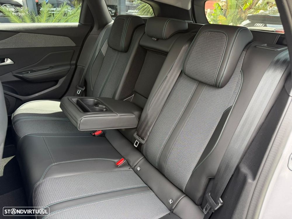 Peugeot 308 SW 1.6 Hybrid Allure Pack e-EAT8 - 19