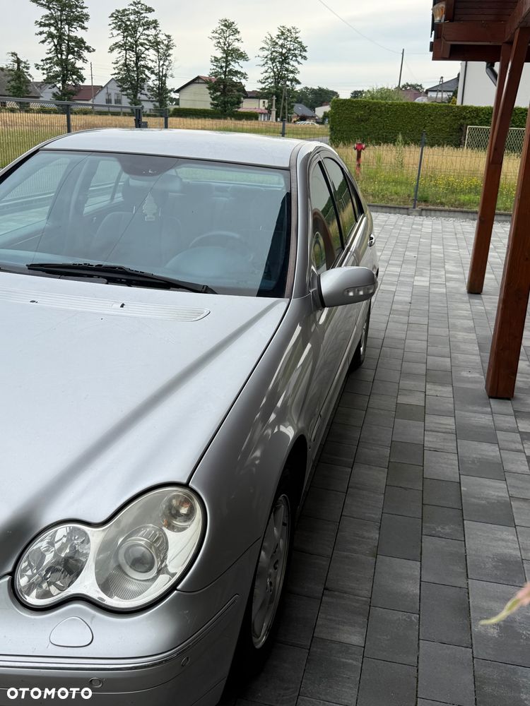 Mercedes-Benz Klasa C 200 Kompressor Automatik Avantgarde - 4