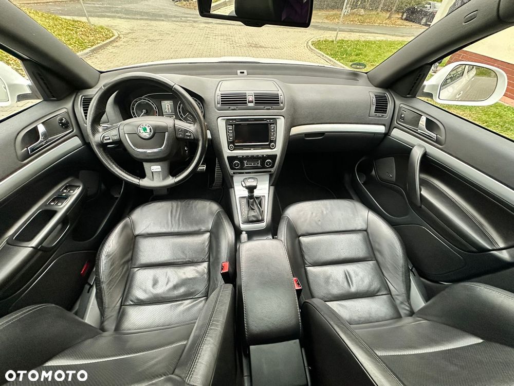 Skoda Octavia 2.0 TDI DPF DSG RS - 8