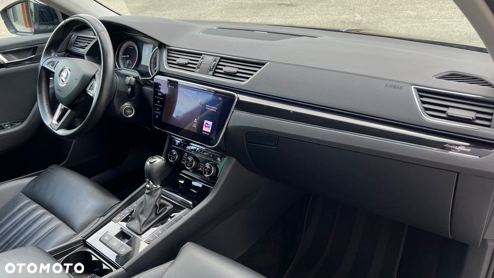 Skoda Superb 2.0 TDI SCR 4x4 L&K DSG - 13