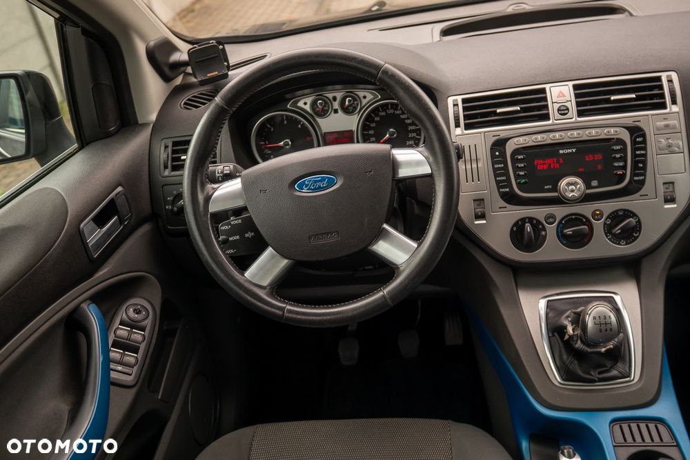 Ford Kuga 2.0 TDCi 4x4 Trend - 32