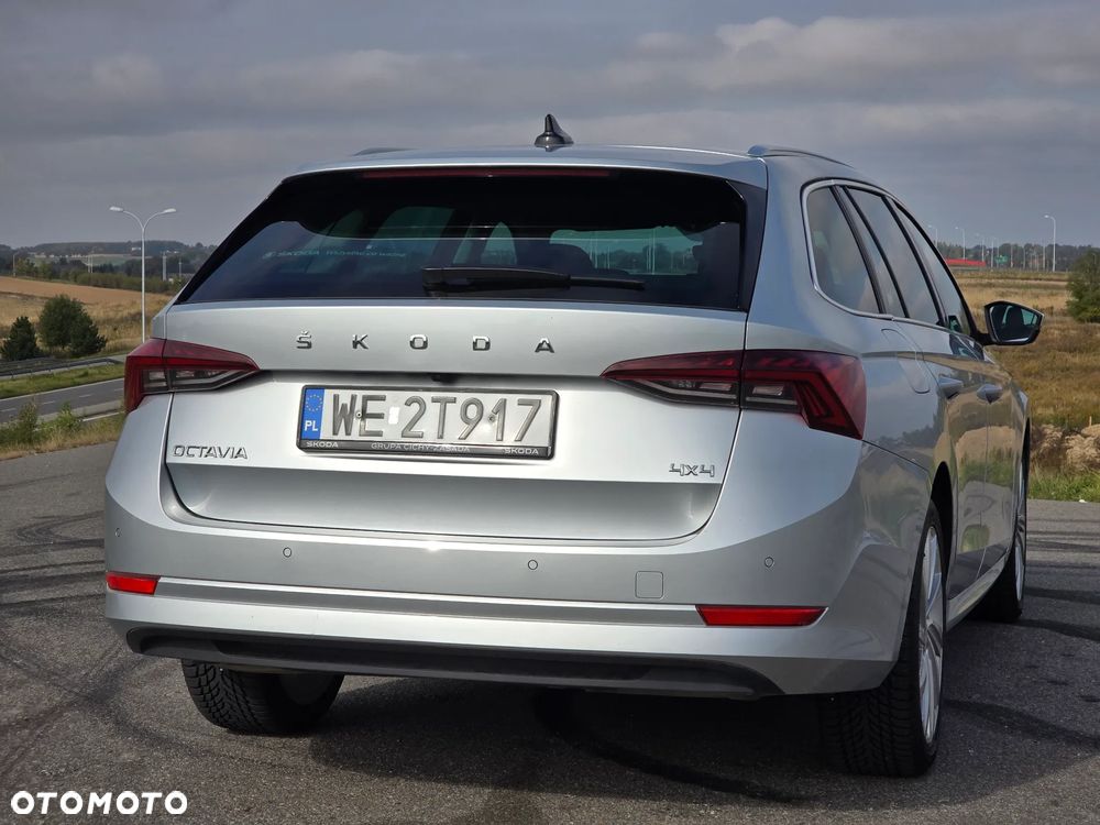 Skoda Octavia 2.0 TDI 4x4 Style DSG - 9