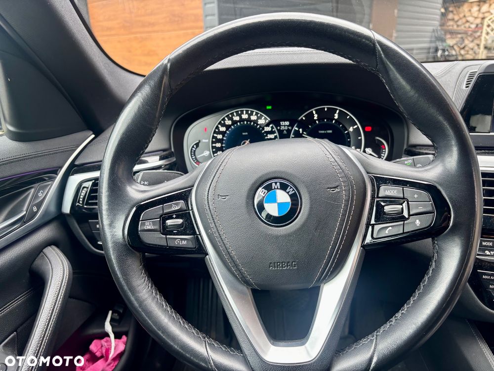 BMW Seria 5 520d Luxury Line sport - 35