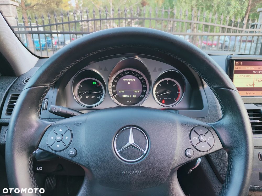 Mercedes-Benz Klasa C 350 CDI DPF 4Matic 7G-TRONIC Avantgarde - 18