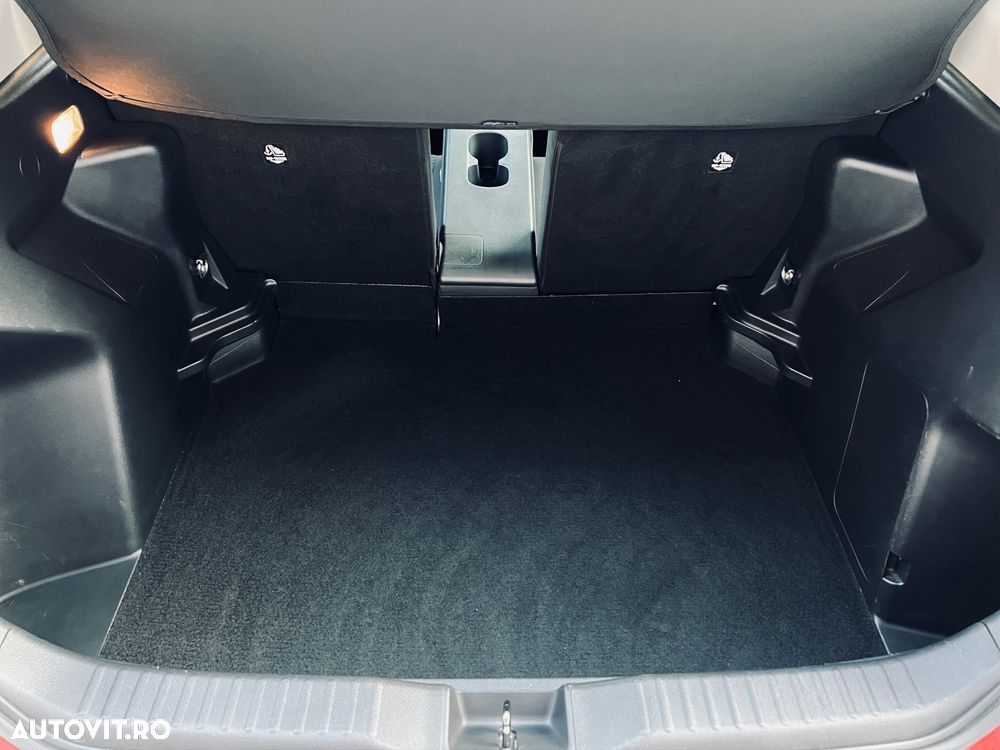 Toyota Yaris Cross - 20