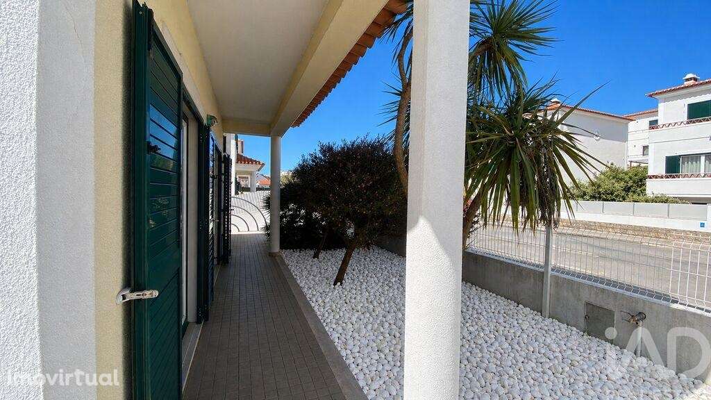 Moradia isolada T3 em Ericeira de 157,34 m2 - Grande imagem: 3/29