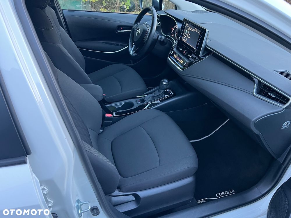 Toyota Corolla - 24