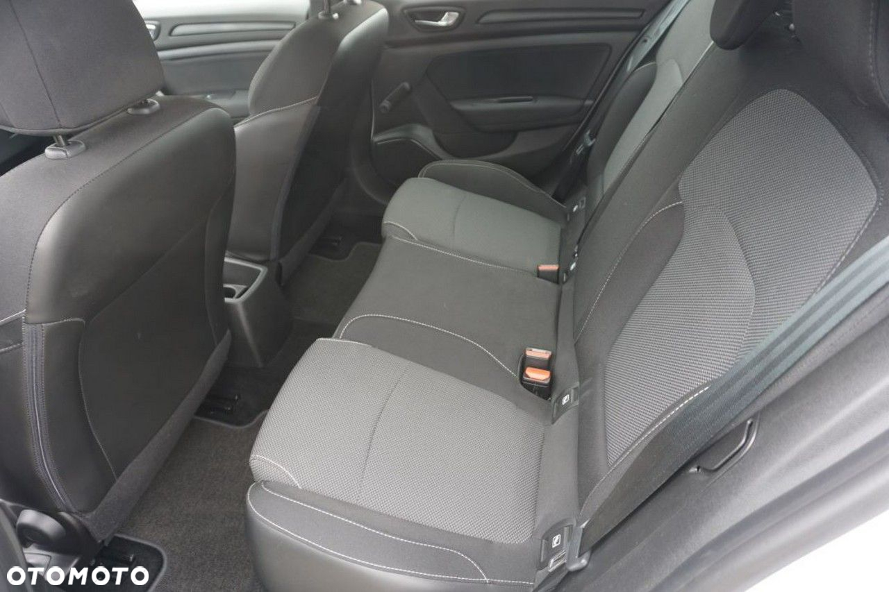 Renault Megane 1.2 Energy TCe Life - 10