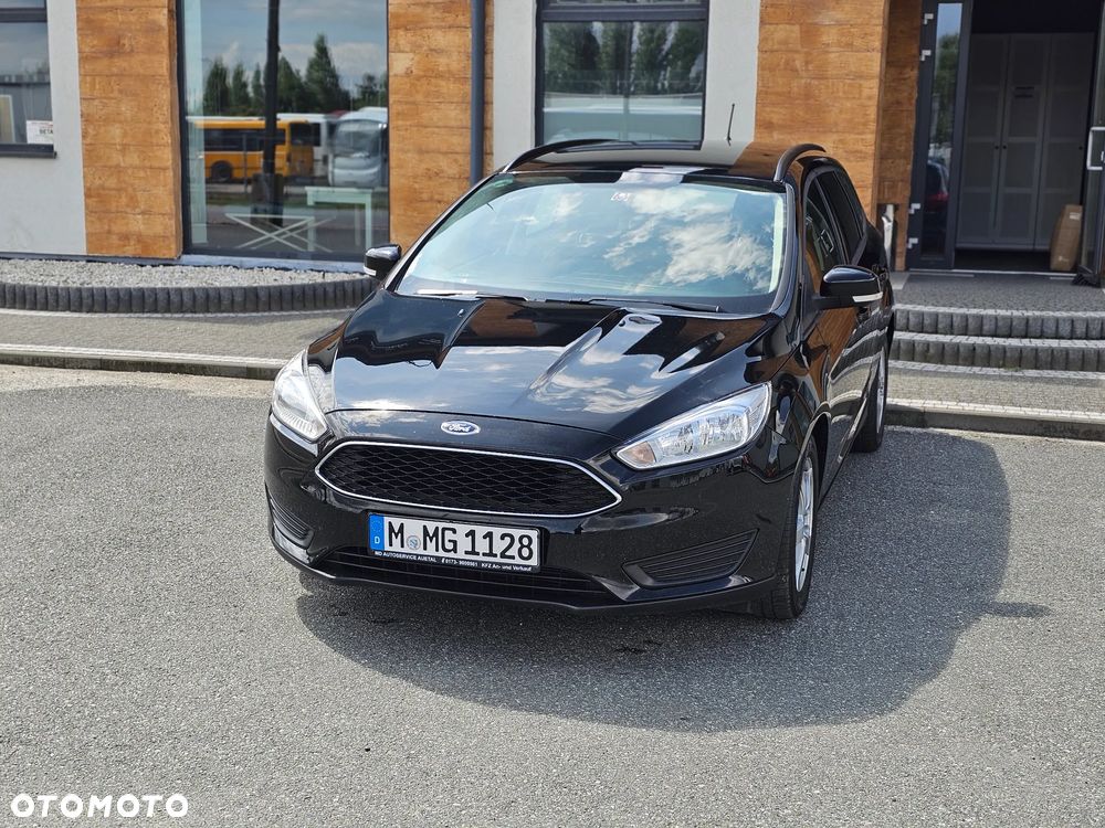 Ford Focus 1.0 EcoBoost Start-Stopp-System TITANIUM STYLE - 2