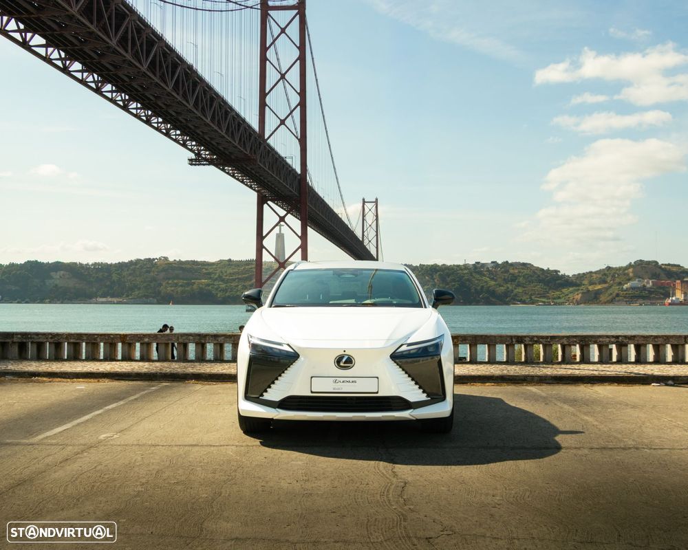 Lexus RZ 450e Premium Monotone c/ mala elétrica - 6