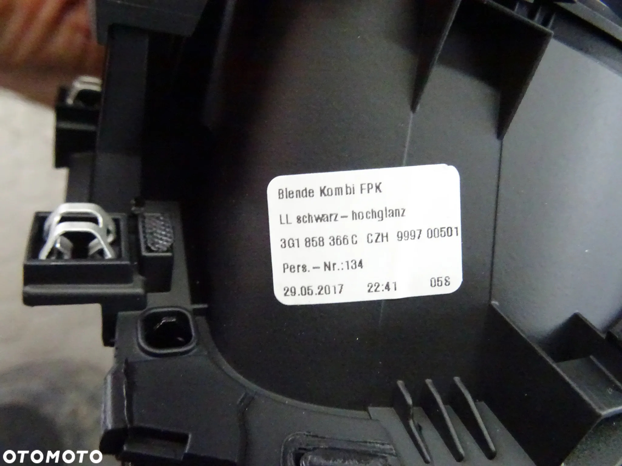 3G0920791C licznik zegar ramka Virtual VW Passat B8 czesci - 3