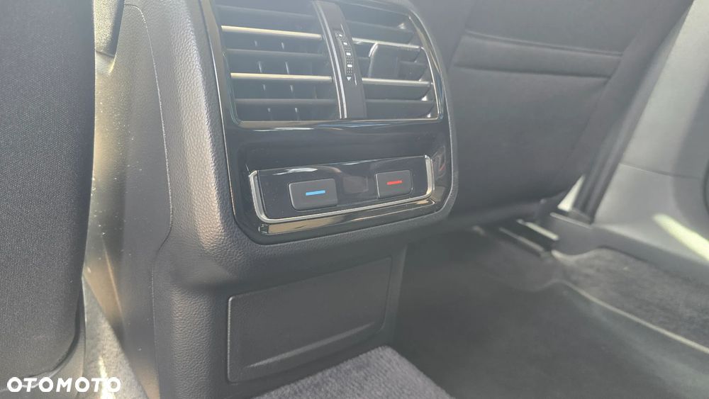 Volkswagen Passat Variant - 9