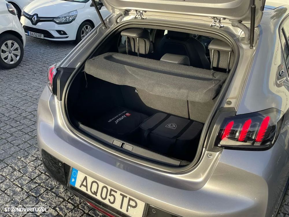 Peugeot e-208 50 kWh GT - 21