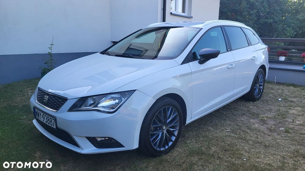 Seat Leon 1.6 TDI Start&Stop CONNECT - 2