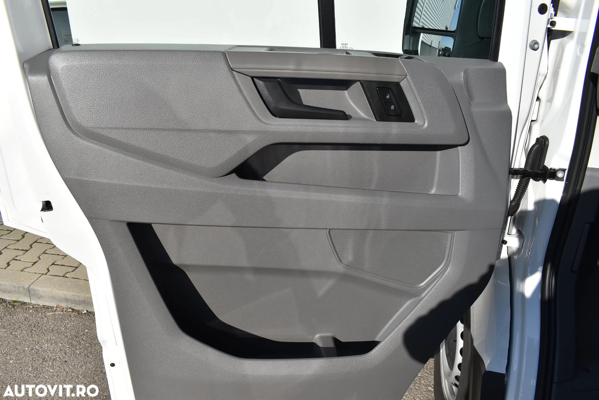 Volkswagen VW Crafter 3.5 Furgon L3H3 FWD 103kW - 9
