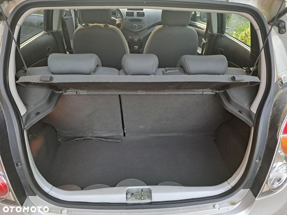 Chevrolet Spark - 12