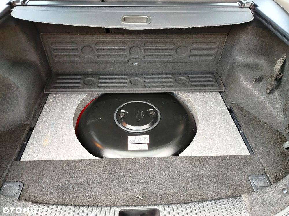 Kia Ceed - 31