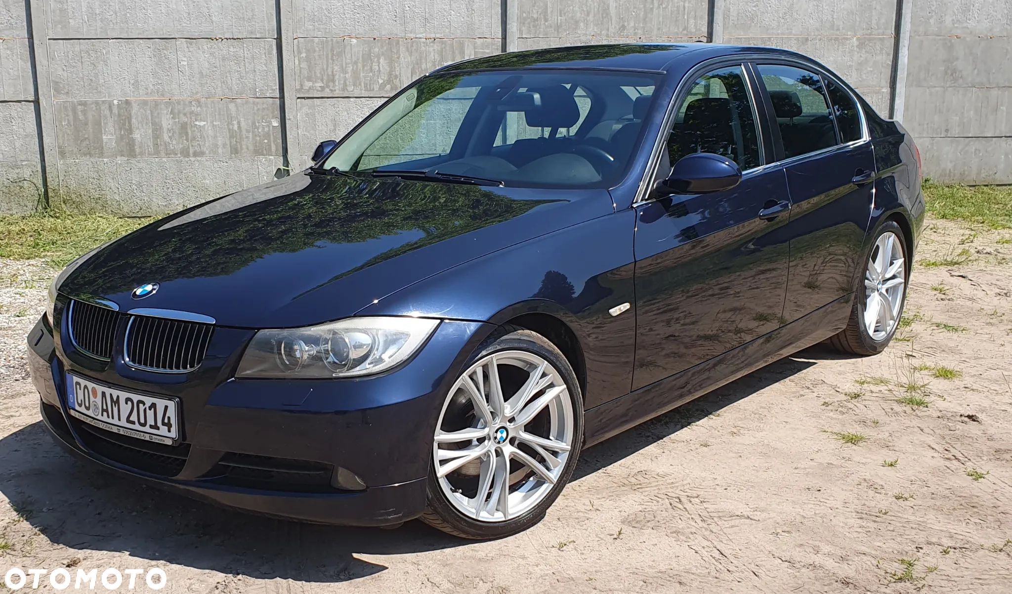 BMW Seria 3 325i - 1