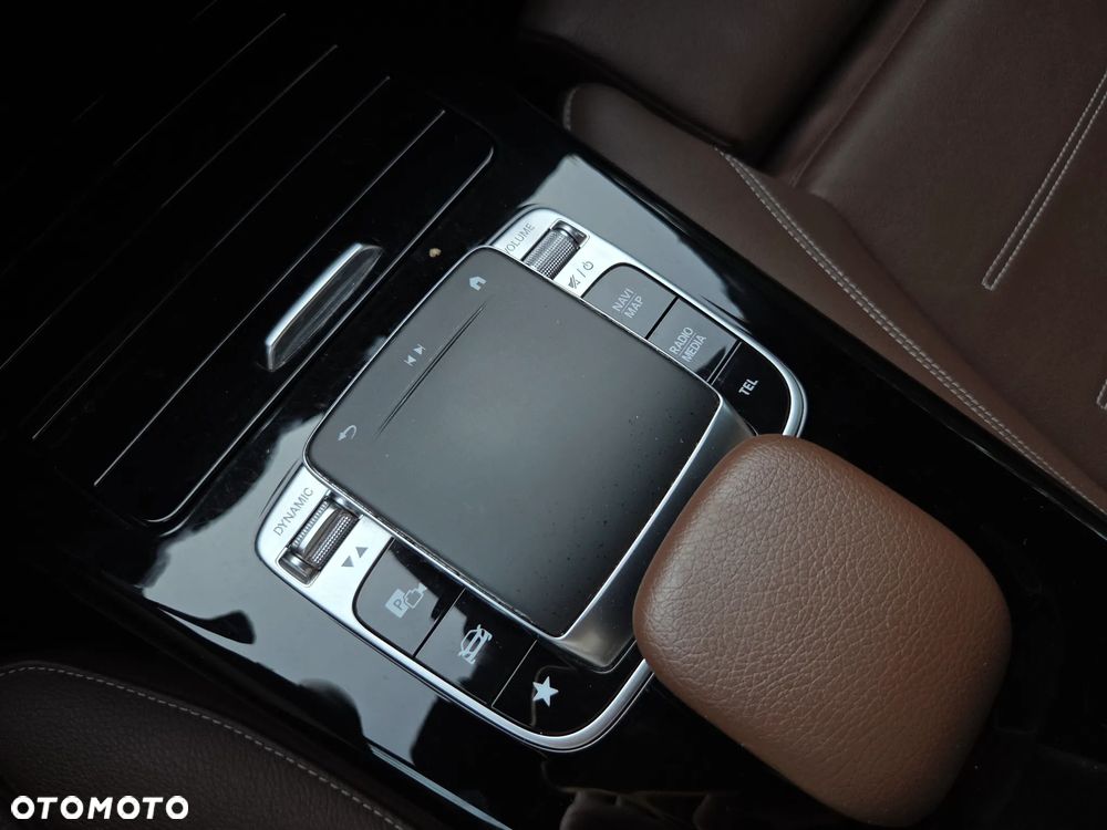 Mercedes-Benz Klasa A 180 d 7G-DCT AMG Line - 28