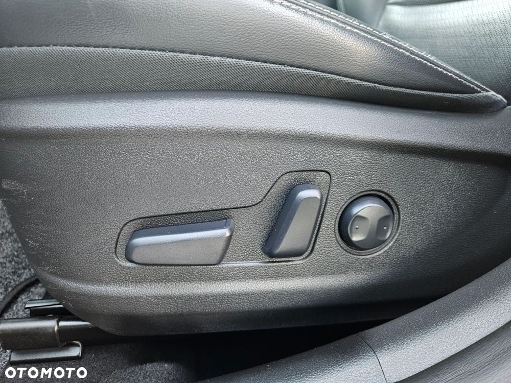 Hyundai Kona 1.6 T-GDI DCT 4WD Premium - 37