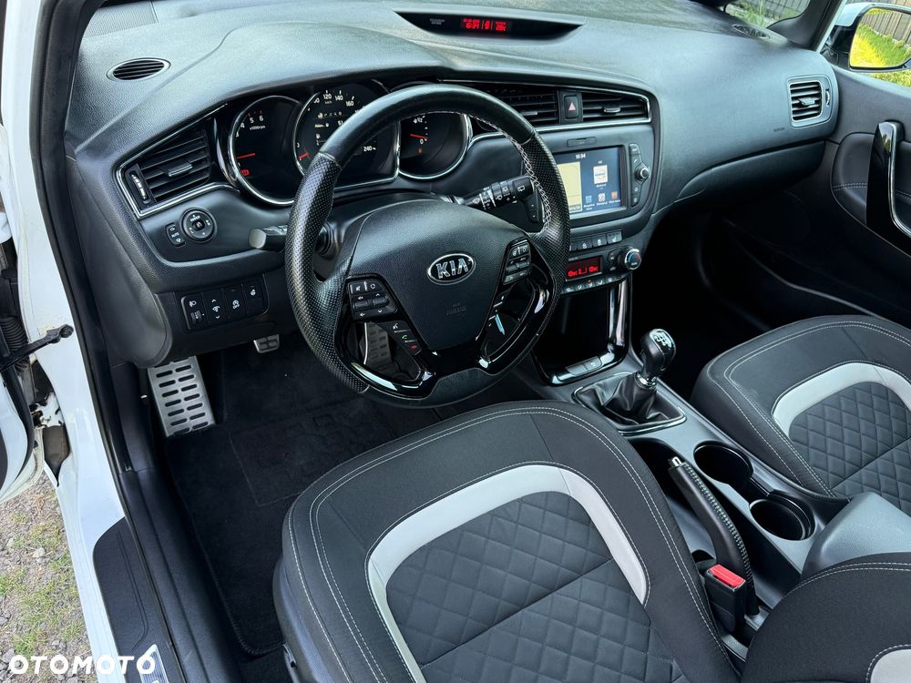 Kia Ceed 1.6 CRDi 136 ISG GT Line - 8