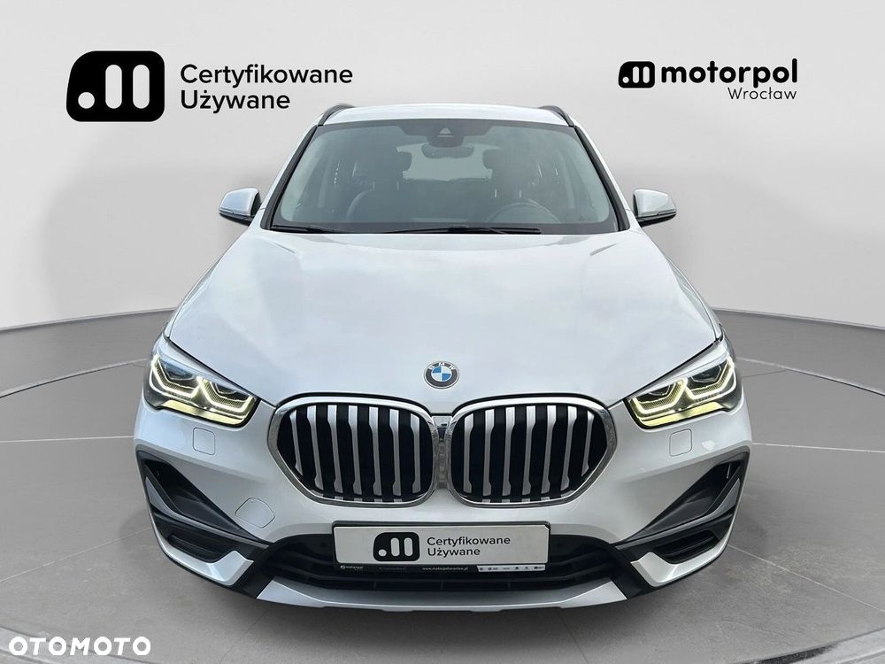 BMW X1 sDrive20i xLine - 11