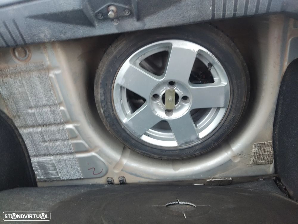 Ford Fiesta 1.4 Trend Durashift EST - 25