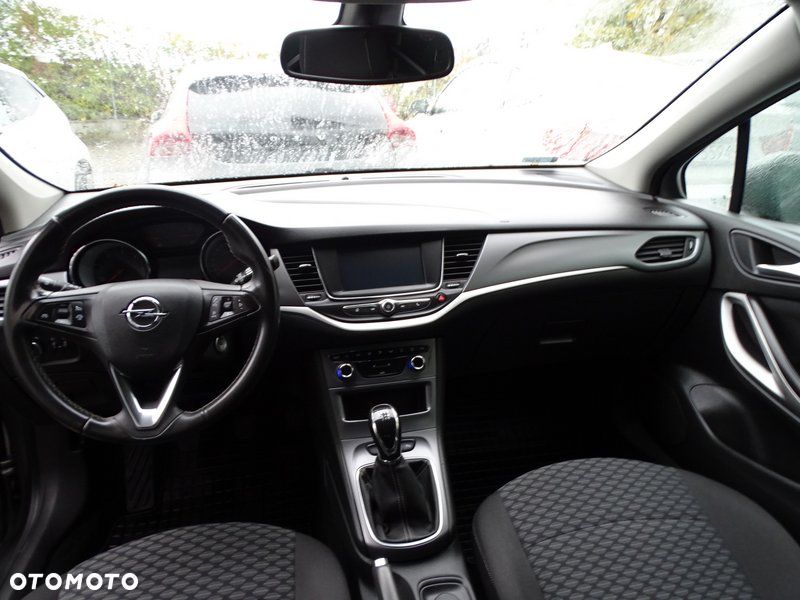 Opel Astra - 8