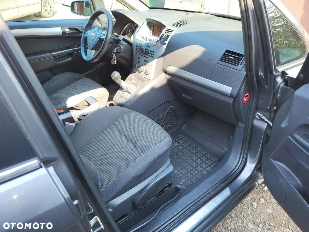 Opel Zafira 1.9 CDTI 111 - 16