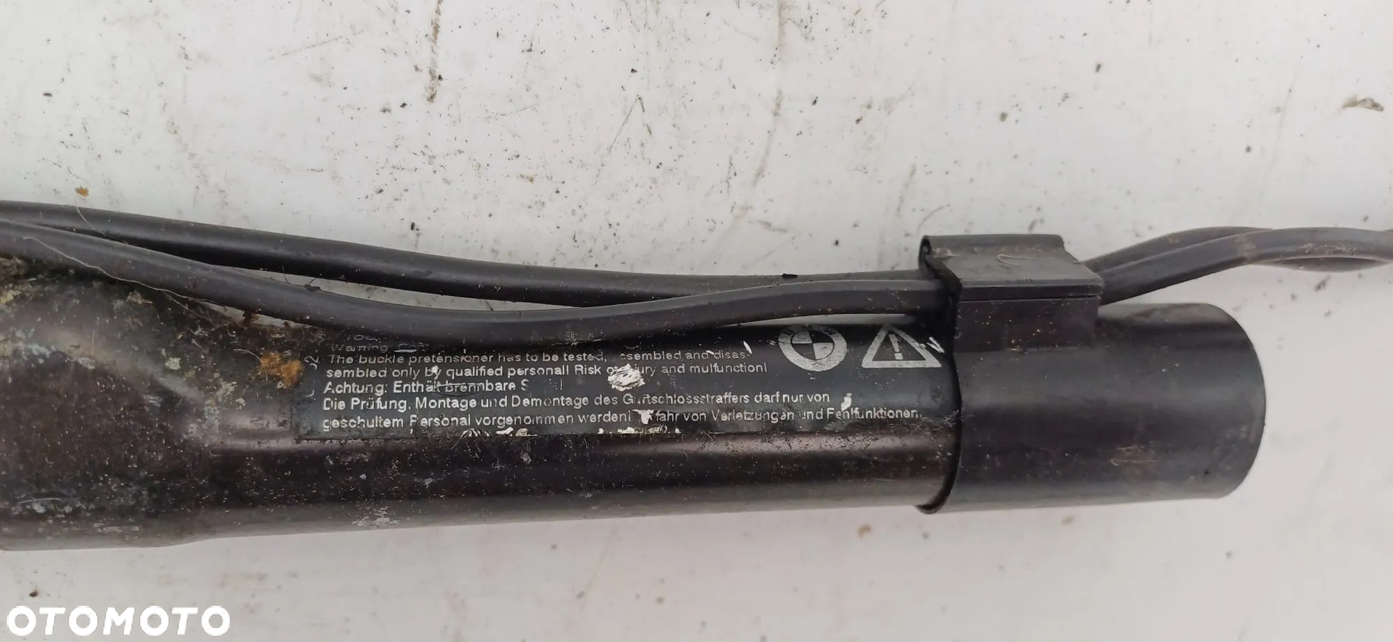 BMW E87 E90 E91 Napinacz Pasa Lewy Prawy Wpinka 33040941 - 5