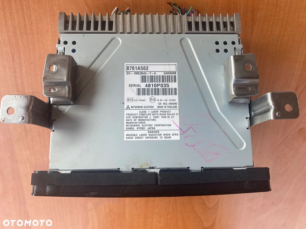 RADIO CD FM MITSUBISHI L200 8701A562 4810P035 - 2