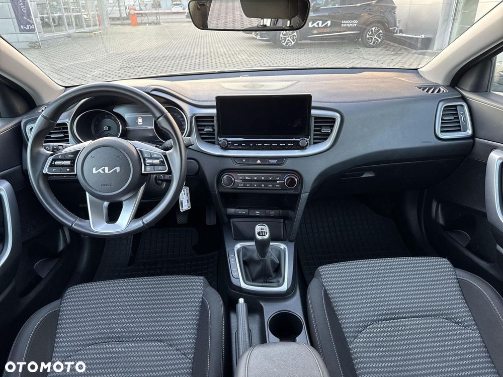 Kia Ceed 1.5 T-GDI M - 25