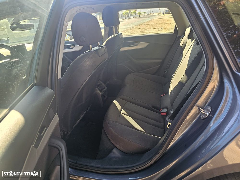 Audi A4 Avant 2.0 TDi S tronic - 25