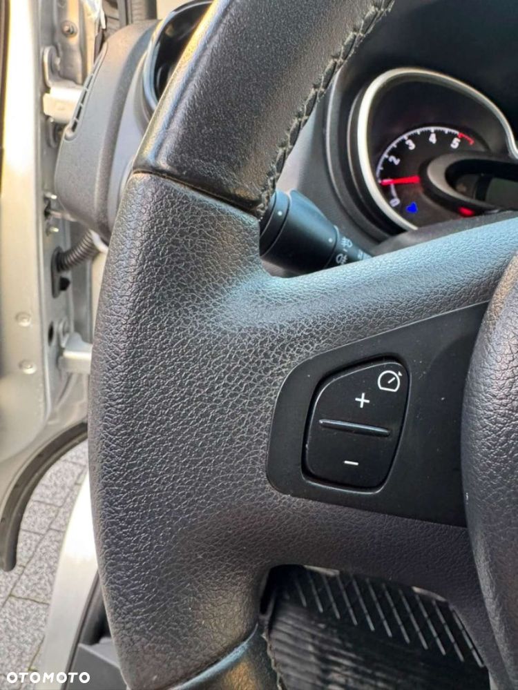 Opel Vivaro - 39
